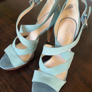 *NEW* light turquoise heels (8)